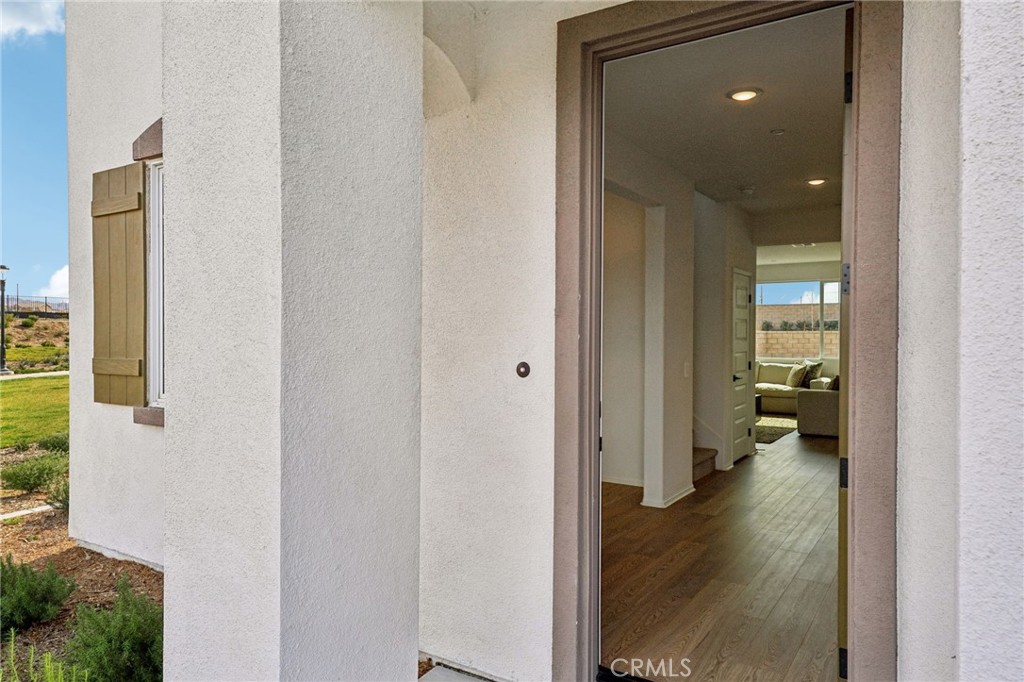 911 Lumia Circle Property Photo 4