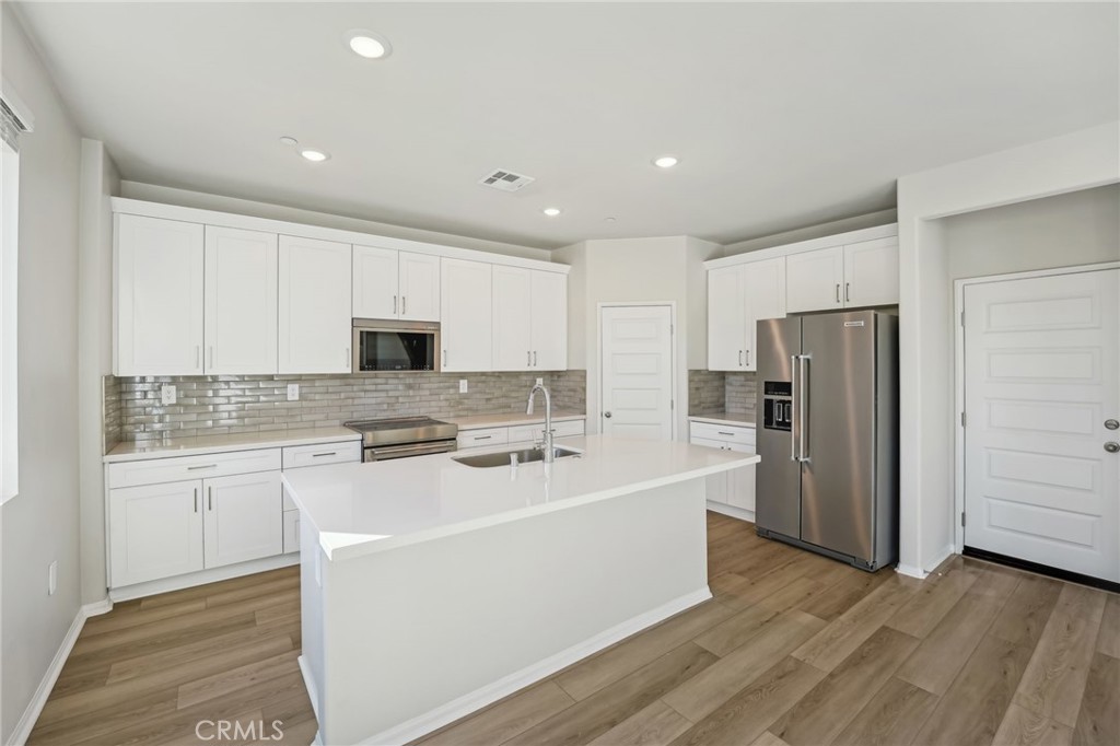 2052 Zest Street Property Photo 8