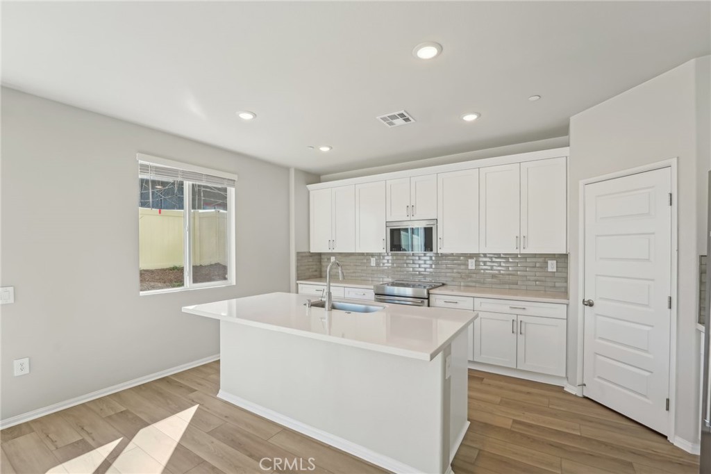 2052 Zest Street Property Photo 9