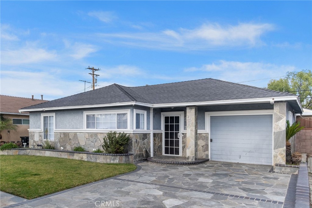 11317 Darcy Street Property Photo