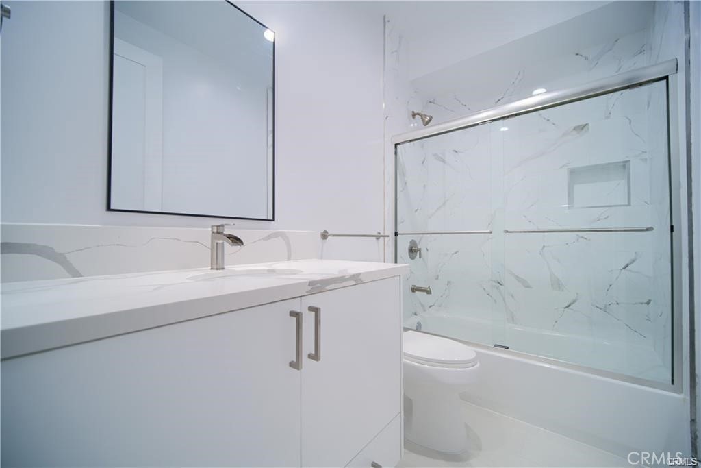 4455 S Slauson Avenue Property Photo 14