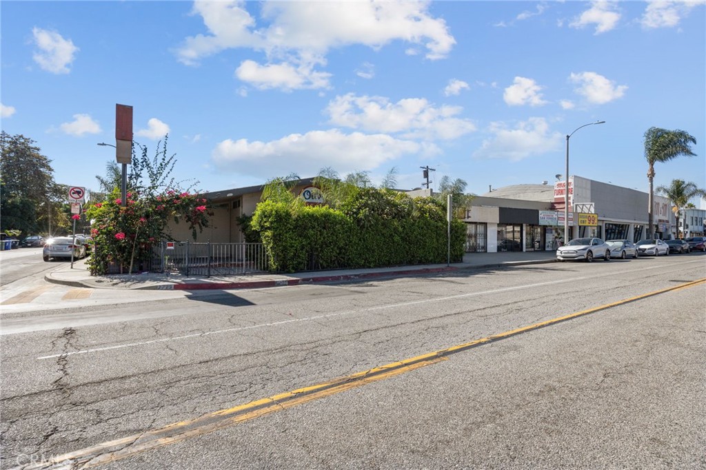 7721 Pacific Boulevard Property Photo 8