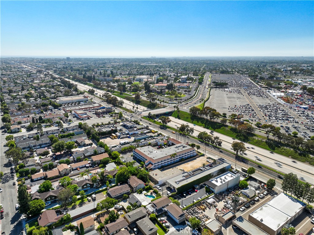 2648 Newport Boulevard Property Photo 4
