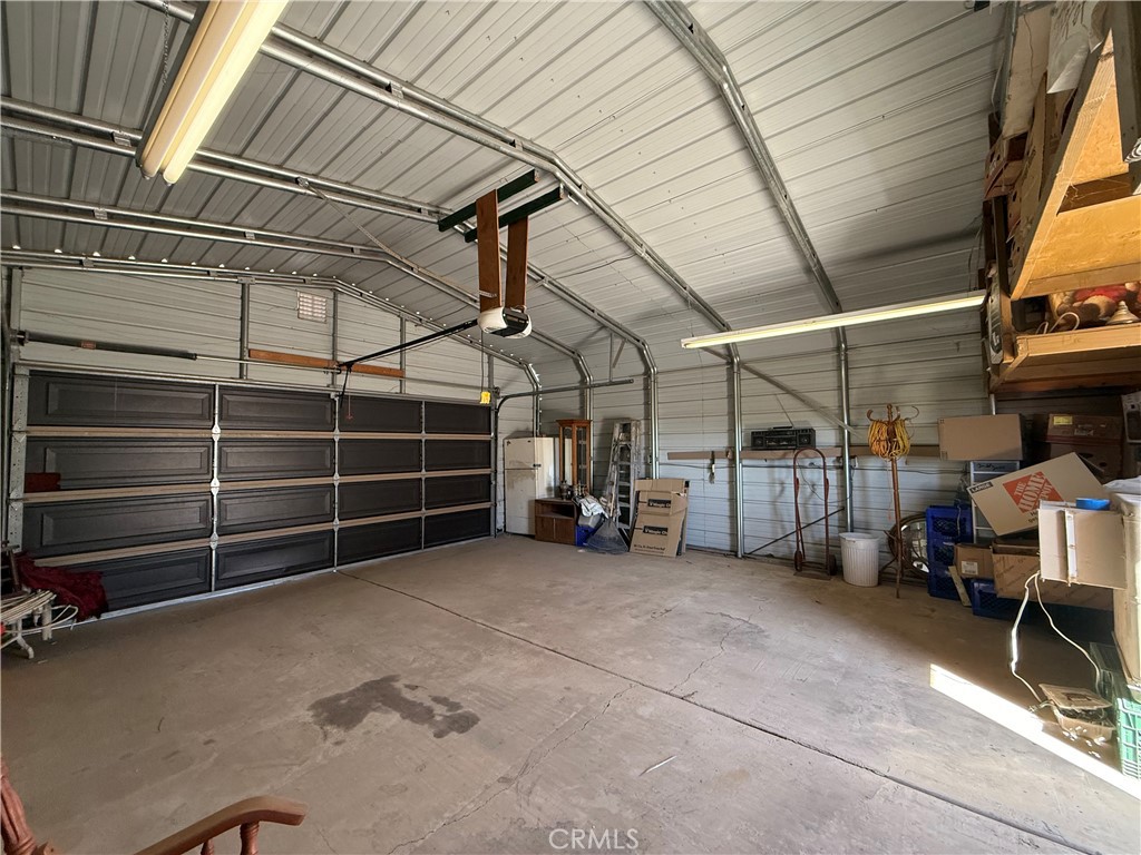 5593 Rio Vista Drive Property Photo 5