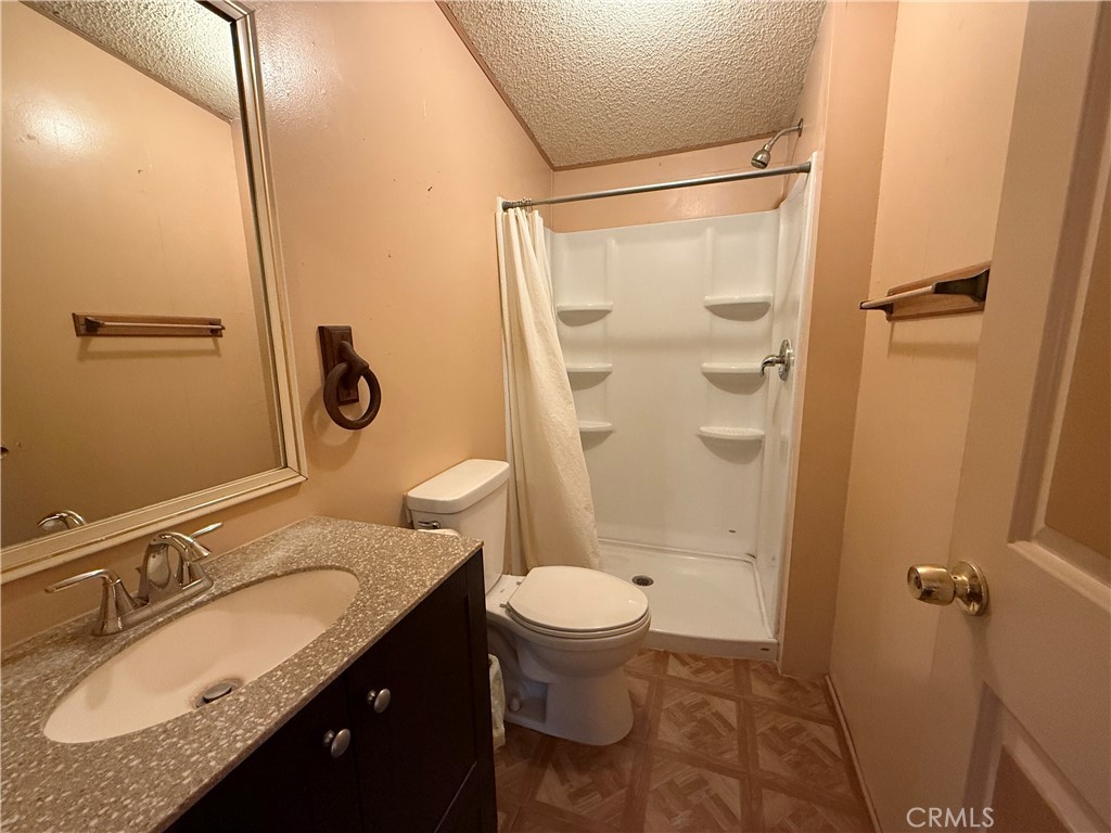 5593 Rio Vista Drive Property Photo 12