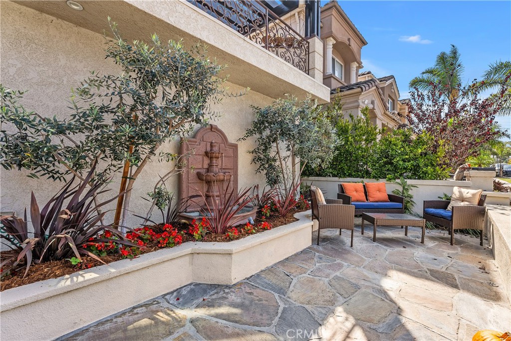 154 12th Street Property Photo 1