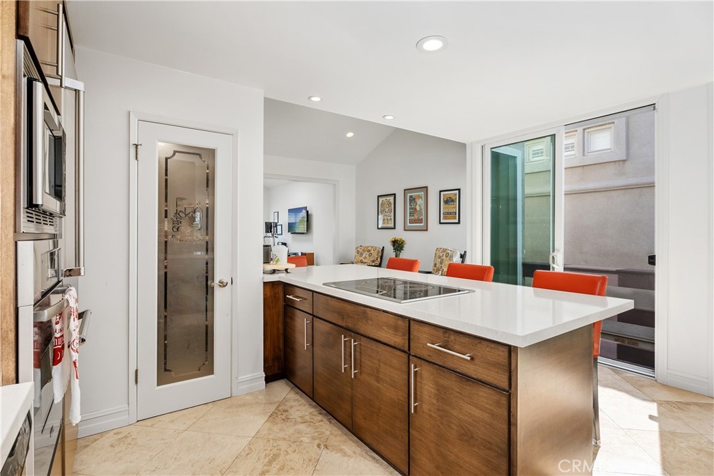 154 12th Street Property Photo 10