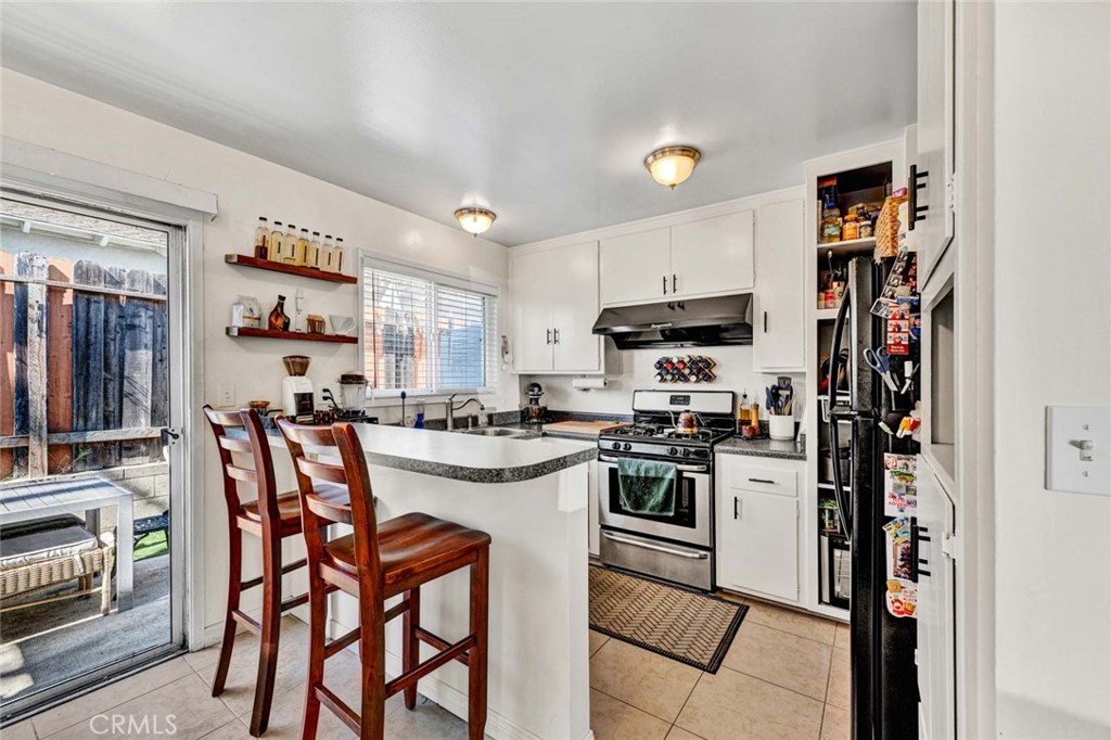 664 Center Street A B & C Property Photo 14