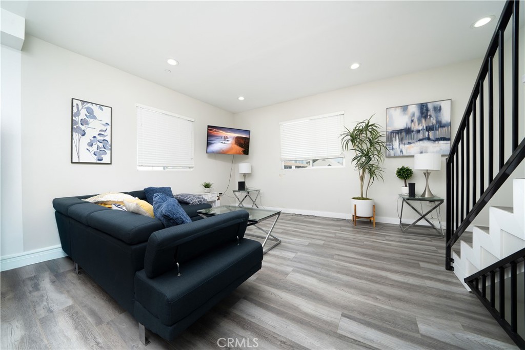 1805 S New England Street Property Photo 19