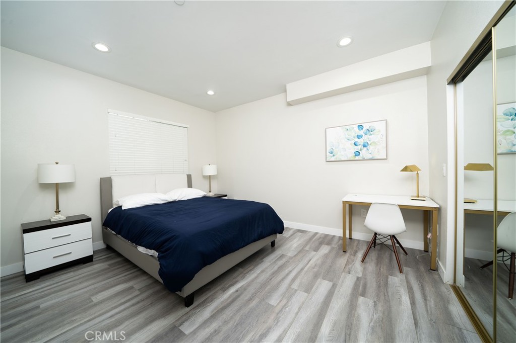 1805 S New England Street Property Photo 20