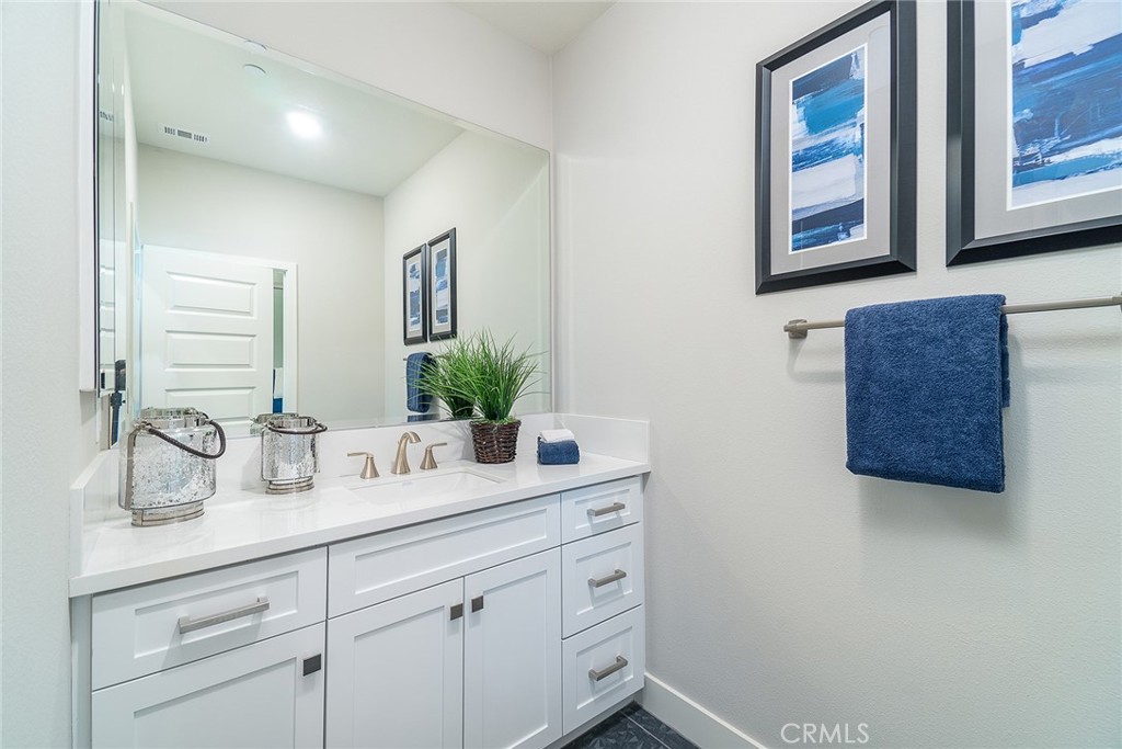 173 Scale Property Photo 16