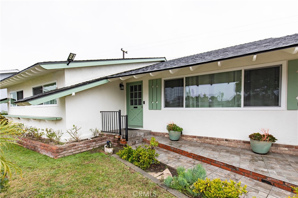 809 S Courson Drive Property Photo