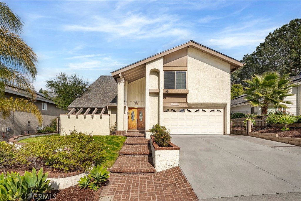 25592 Creek Drive Property Photo