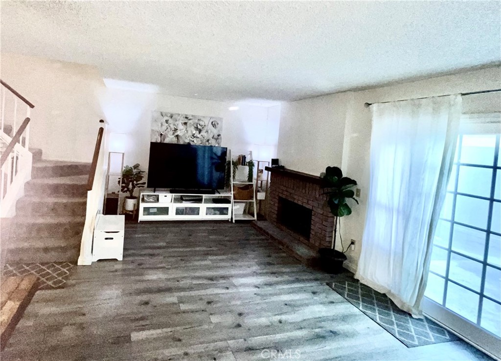 8723 Pine Crest Place Property Photo 7