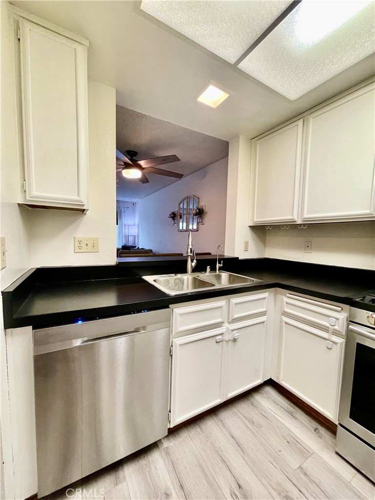 8723 Pine Crest Place Property Photo 13
