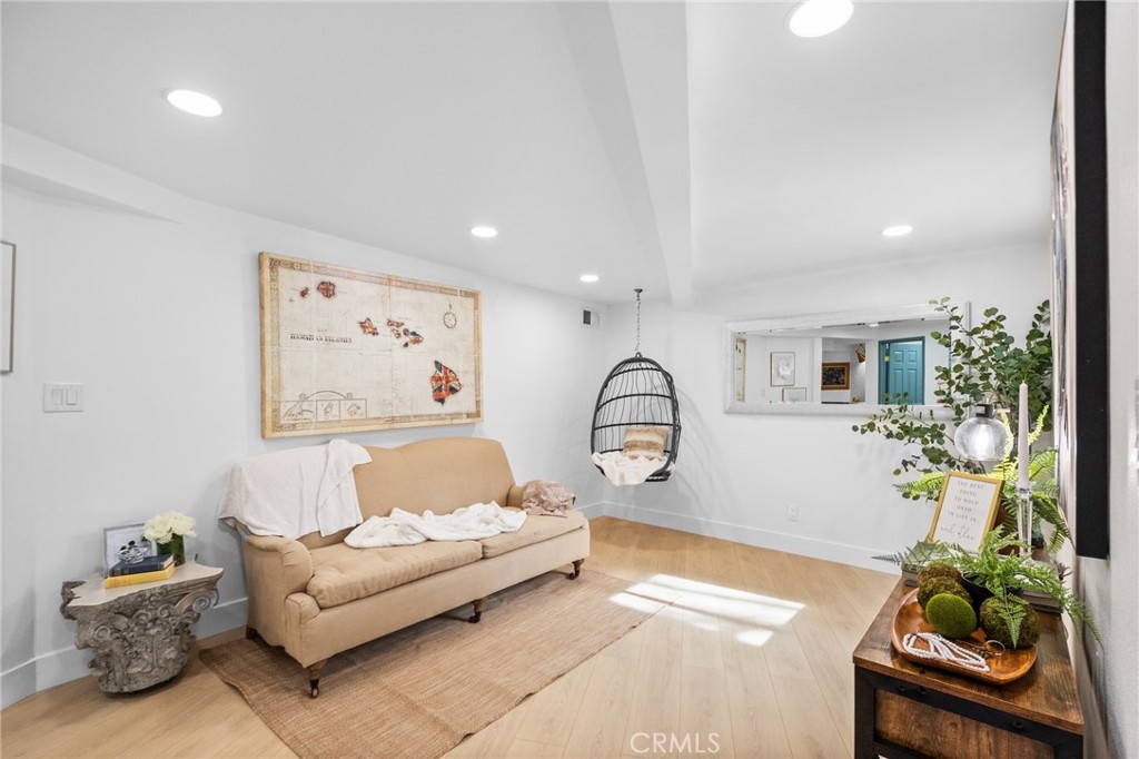 23864 Springwater Road Property Photo 7