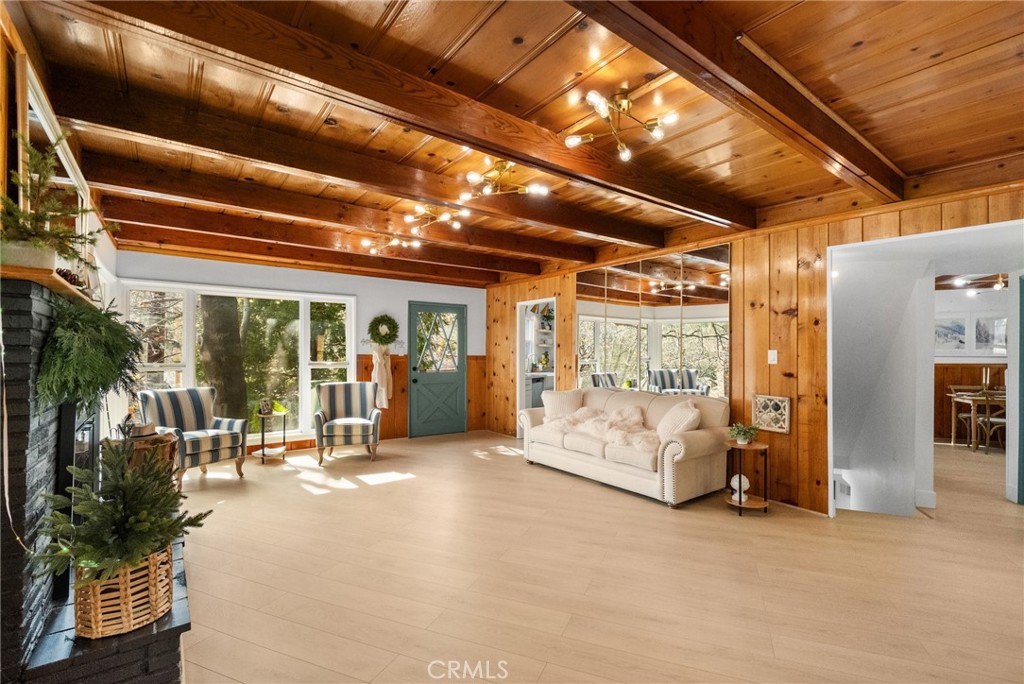 23864 Springwater Road Property Photo 8