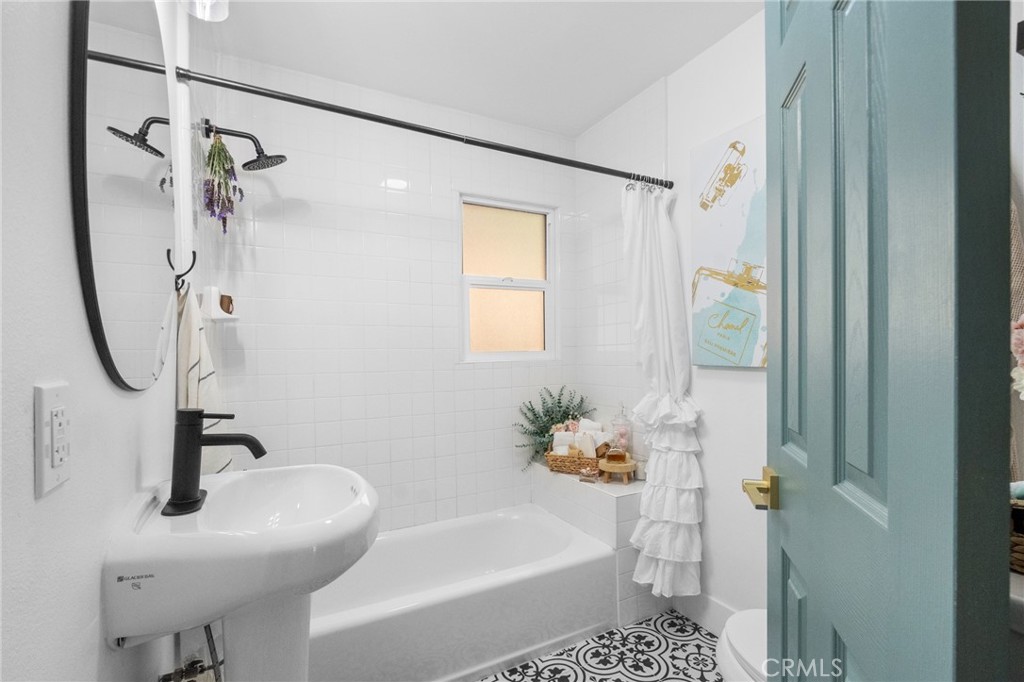 23864 Springwater Road Property Photo 36