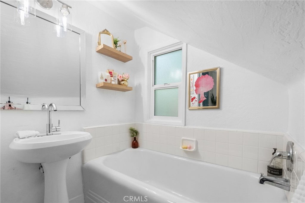 23864 Springwater Road Property Photo 42