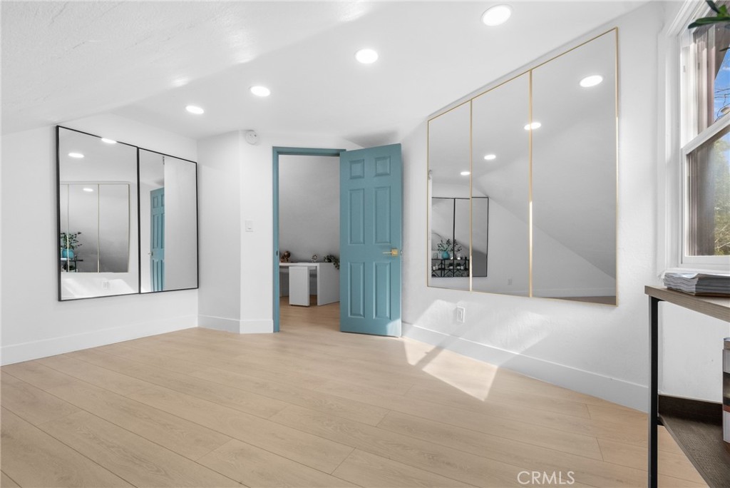 23864 Springwater Road Property Photo 44