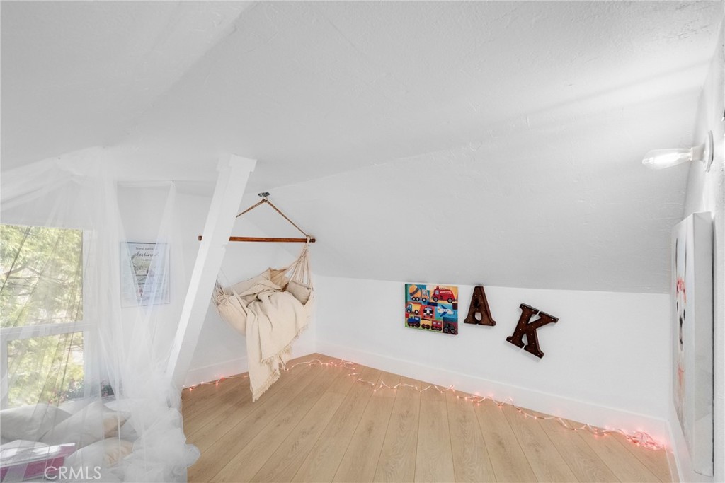 23864 Springwater Road Property Photo 46