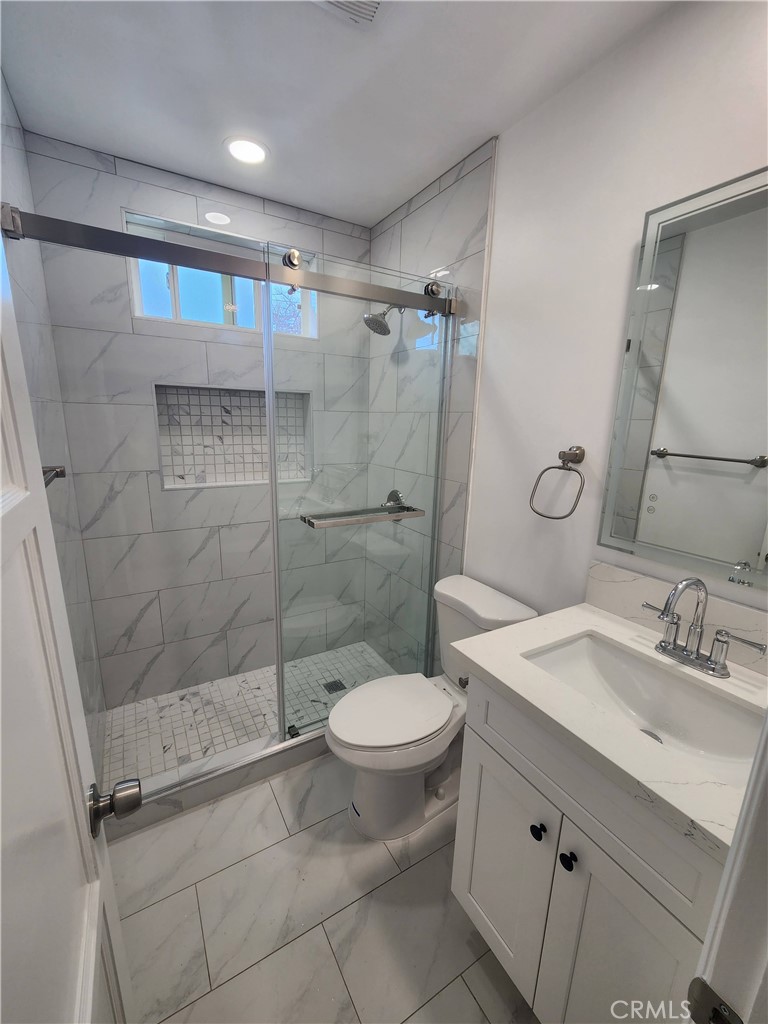 9716 Garibaldi Avenue Property Photo 12