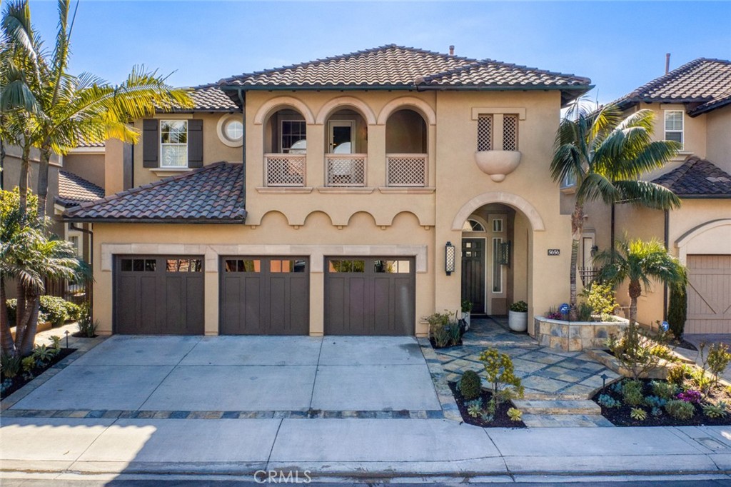 5656 Ocean Terrace Drive Property Photo 1