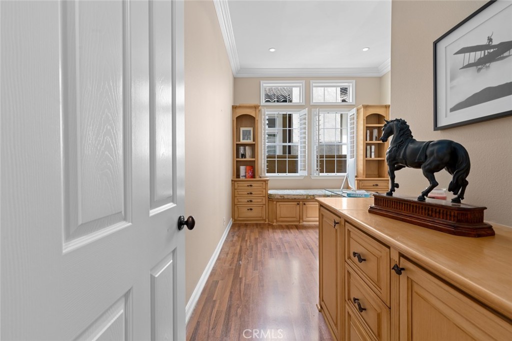 5656 Ocean Terrace Drive Property Photo 17