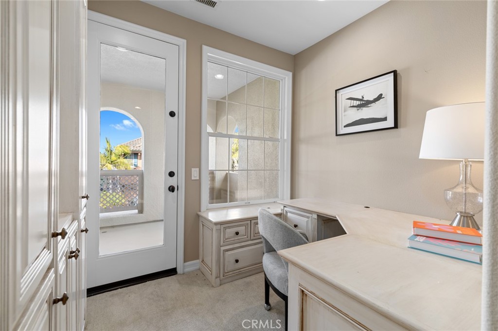 5656 Ocean Terrace Drive Property Photo 21
