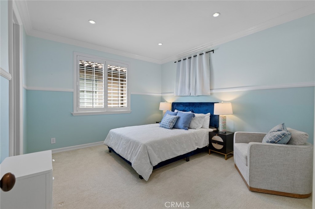 5656 Ocean Terrace Drive Property Photo 25