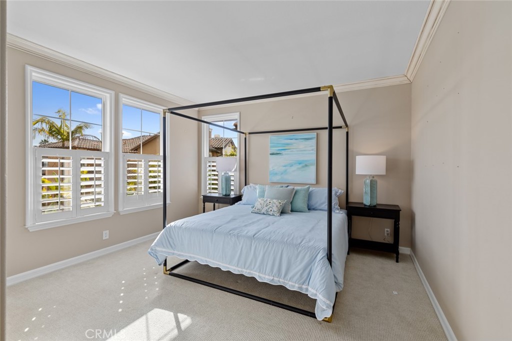 5656 Ocean Terrace Drive Property Photo 36
