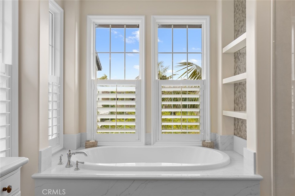 5656 Ocean Terrace Drive Property Photo 39