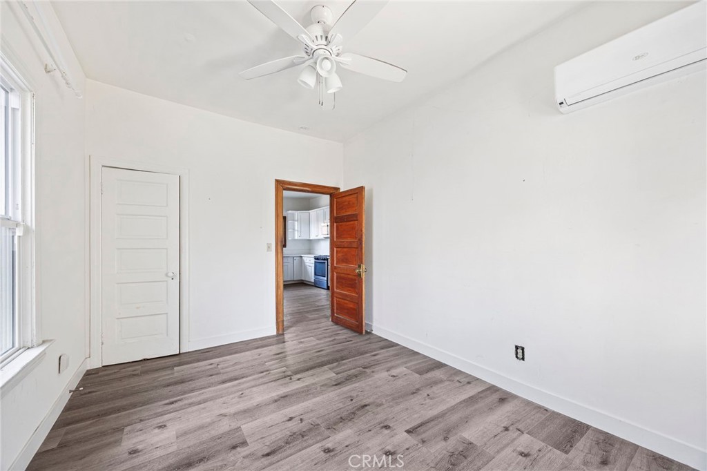 2010 Stanford Avenue Property Photo 12