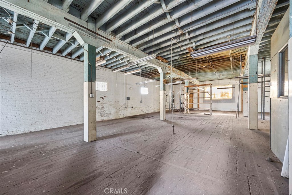 2010 Stanford Avenue Property Photo 20