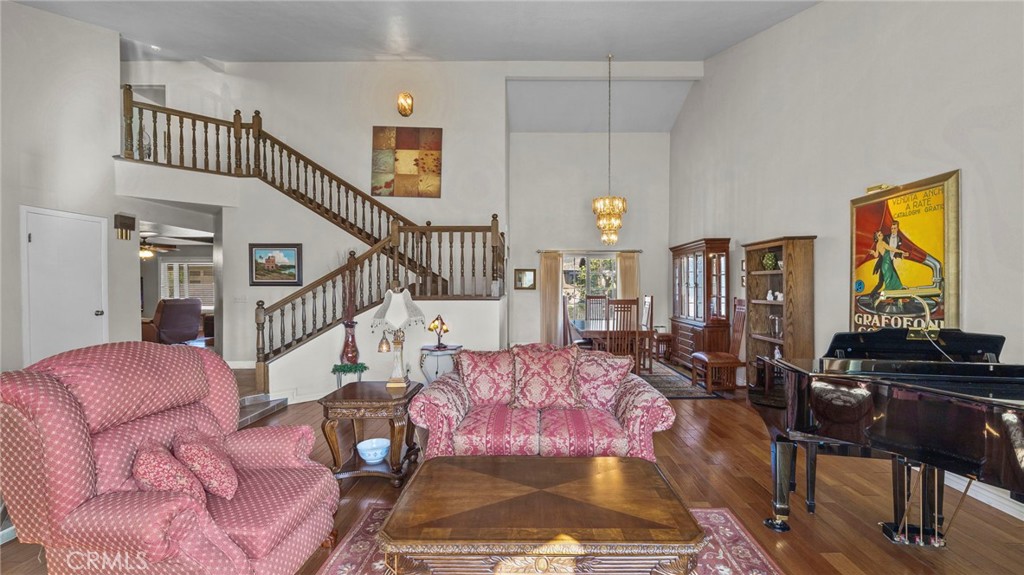 5405 N Stoddard Property Photo 4