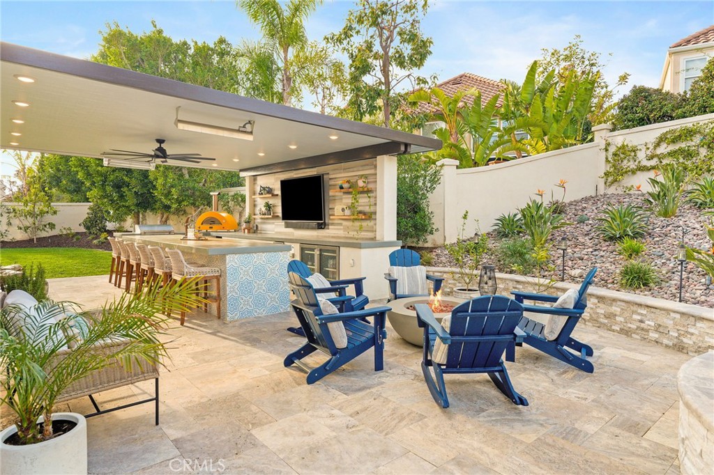 2 Greenspring Property Photo 1