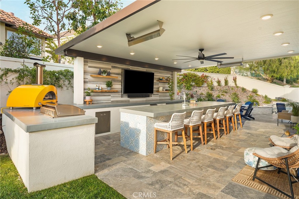 2 Greenspring Property Photo 2