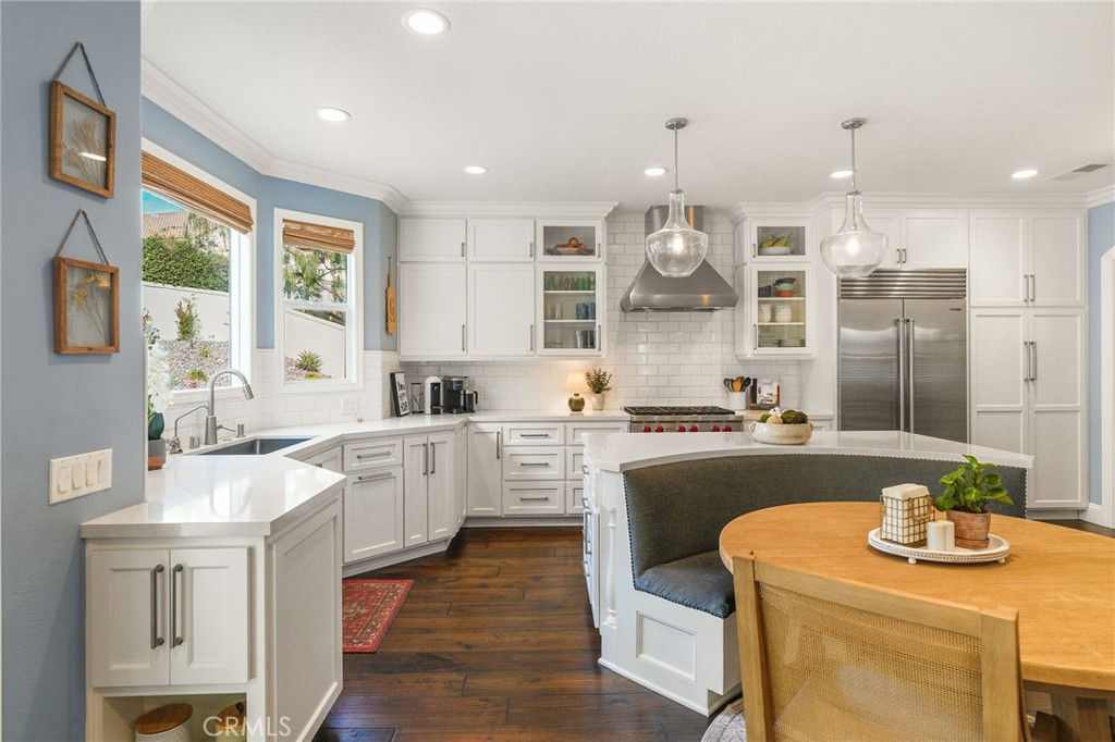 2 Greenspring Property Photo 14