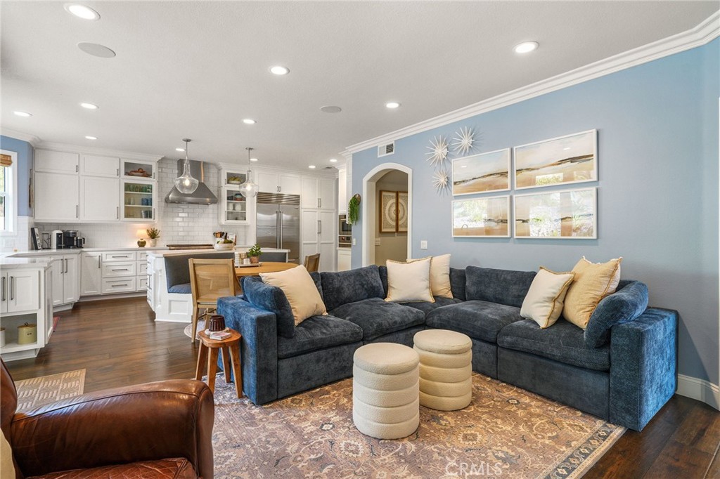 2 Greenspring Property Photo 17