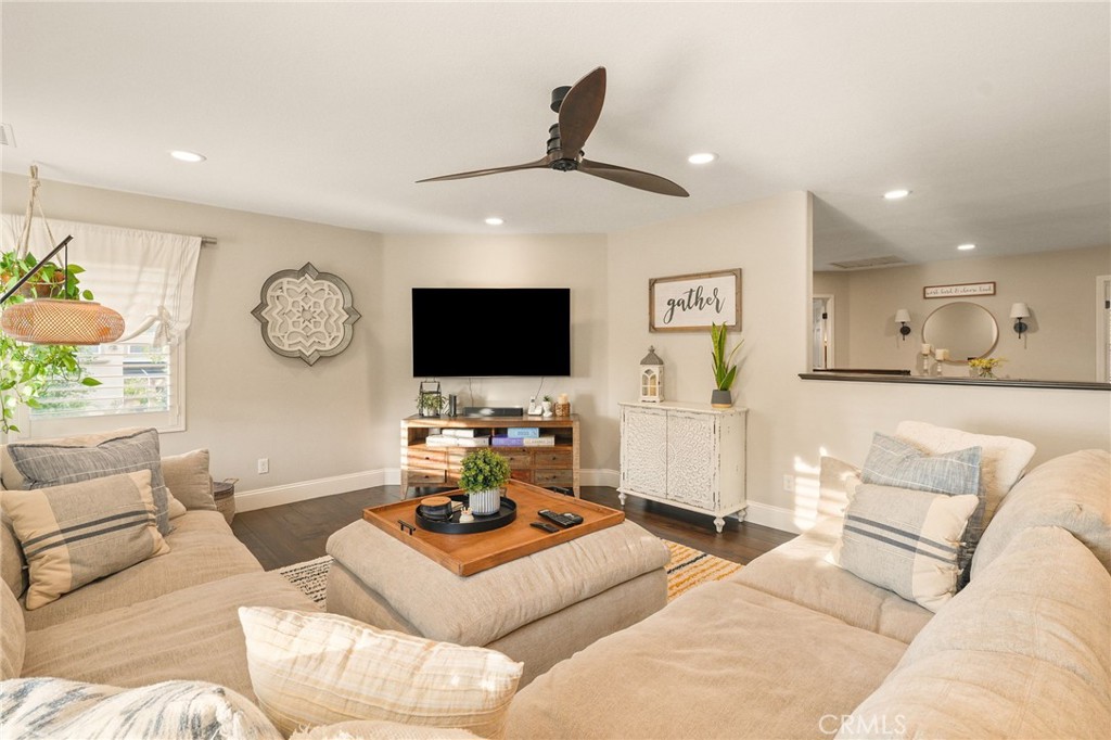 2 Greenspring Property Photo 22
