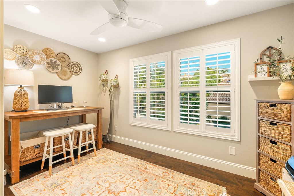2 Greenspring Property Photo 24
