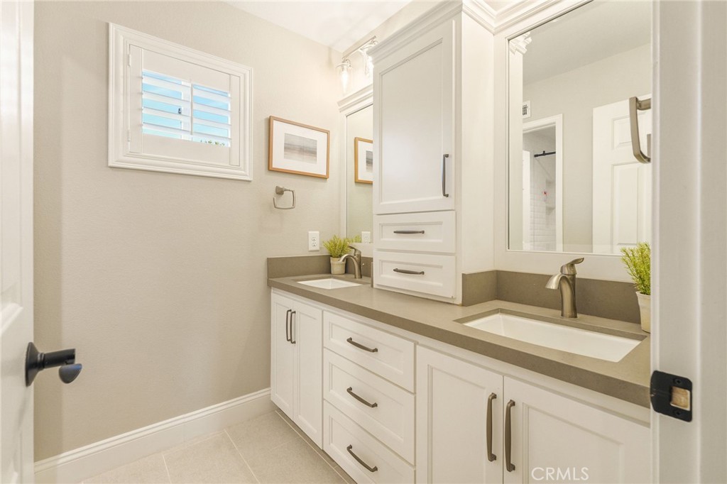 2 Greenspring Property Photo 25