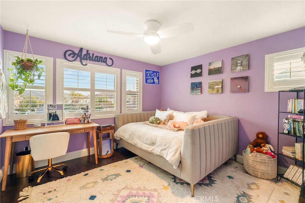 2 Greenspring Property Photo 28