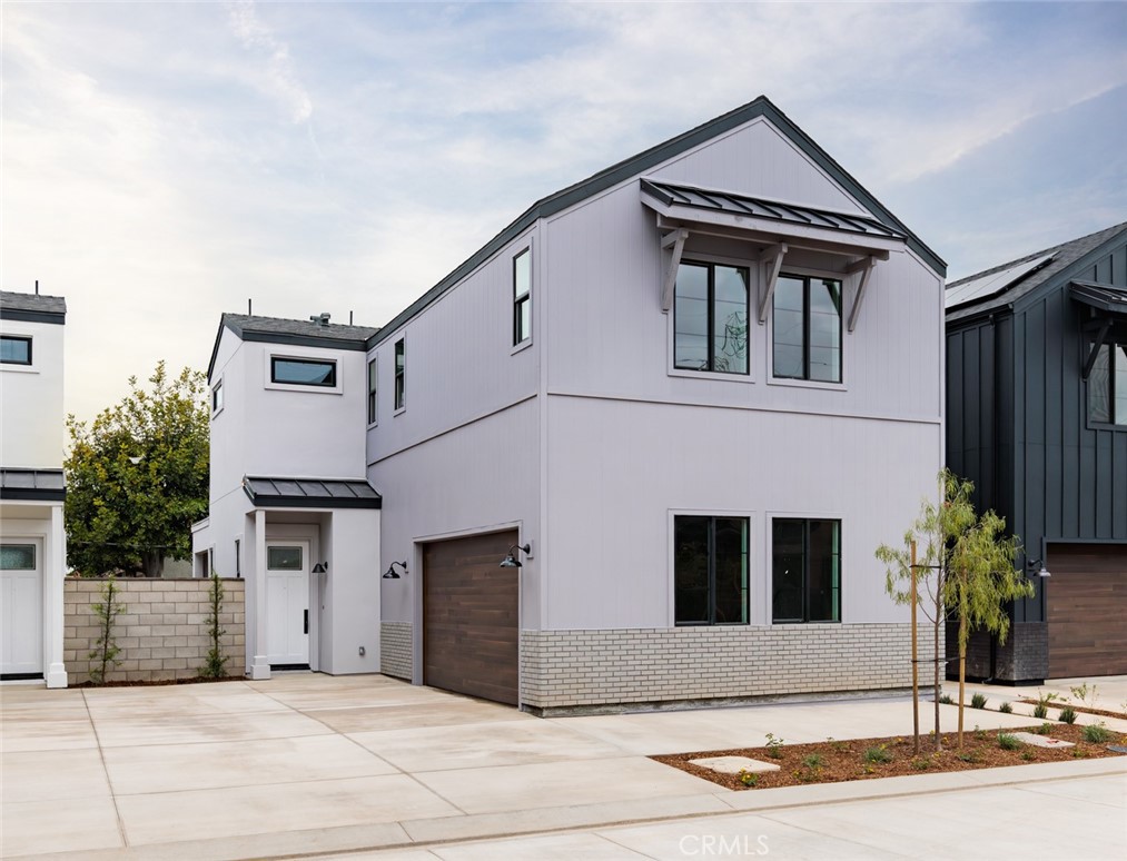 18013 Hazel Court Property Photo 1