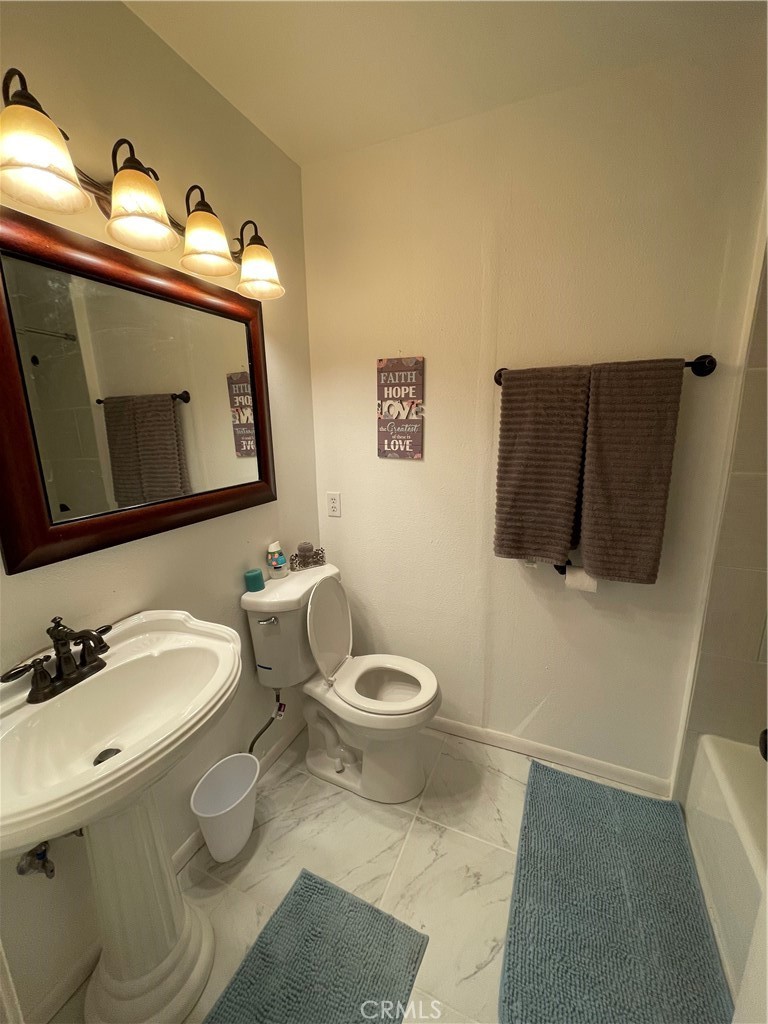1446 Sequoia Property Photo 24