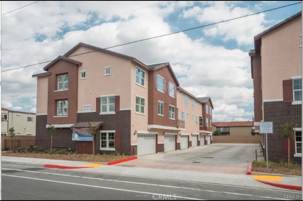 15120 Badillo Street D Property Photo