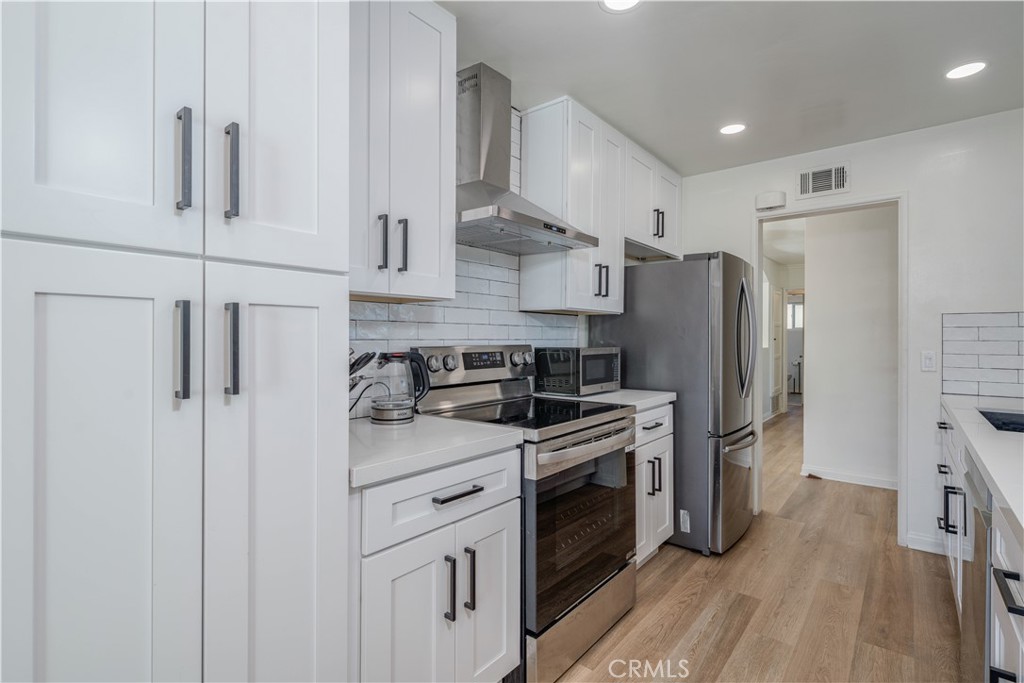 11131 Vinevale Street Property Photo 1