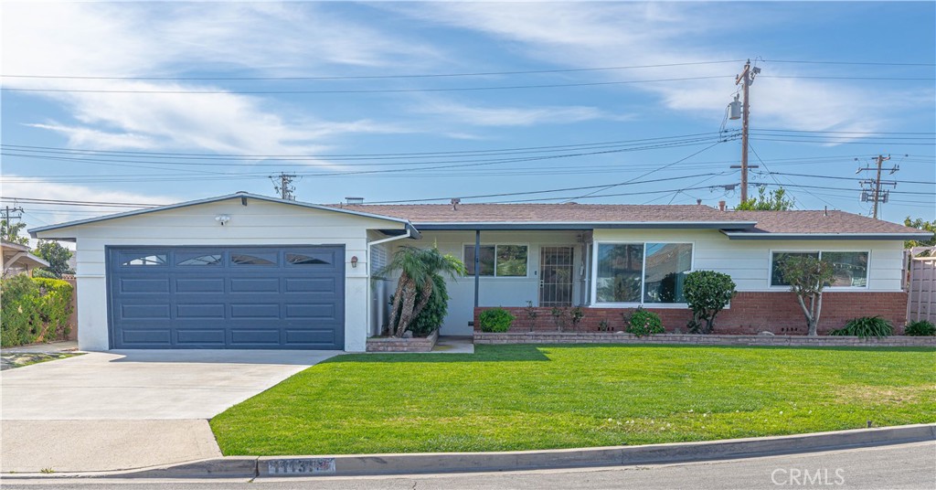11131 Vinevale Street Property Photo 4