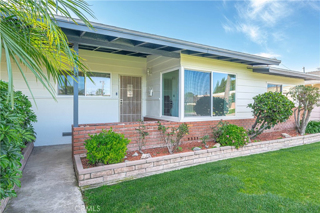 11131 Vinevale Street Property Photo 8