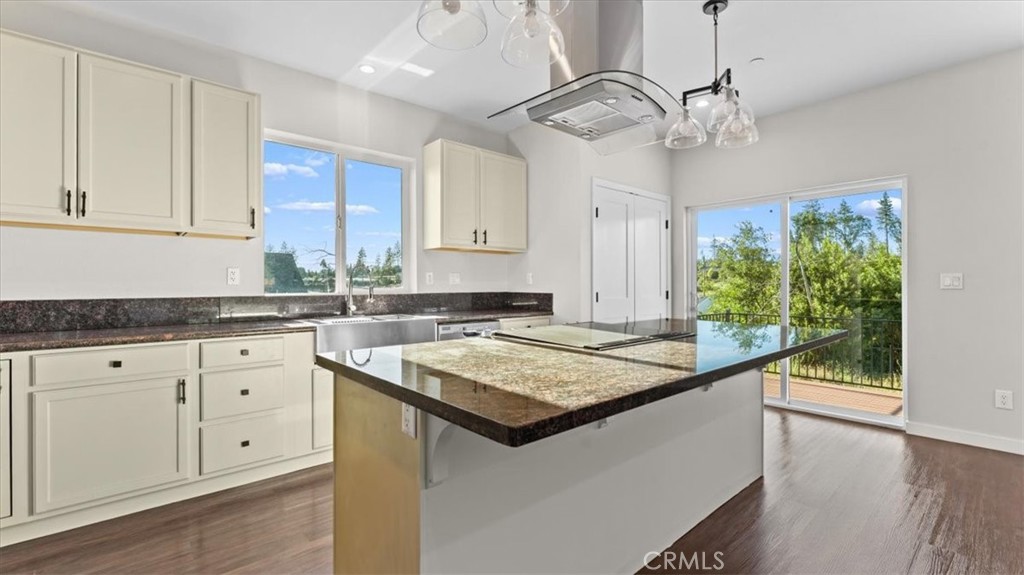 5627 Newland Road Property Photo 14